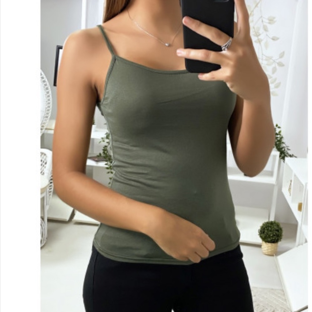 spaghetti strap cami top in green one size